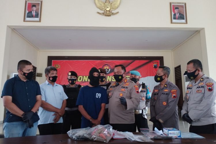 Read more about the article Kakak Ipar Tega Perkosa dan Bunuh Siswi Madrasah Aliyah di Demak